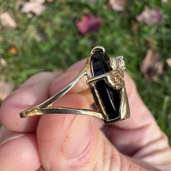 Vintage 10k Gold Angel Ring With Diamond & Black Onyx Stone Size 7.5 Signed SR - Picture 11 of 13